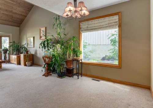 224 Edgedale Drive Nw, Calgary, AB 