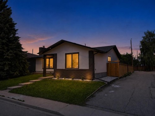 4904 Valiant Drive Nw, Calgary, AB 