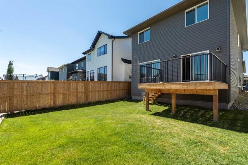 680 Coopers Crescent Sw, Airdrie, AB 