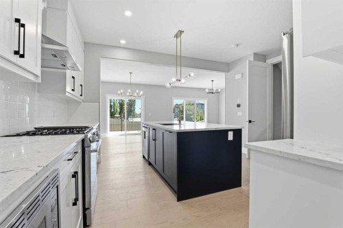 680 Coopers Crescent Sw, Airdrie, AB 
