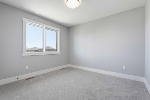 680 Coopers Crescent Sw, Airdrie, AB 