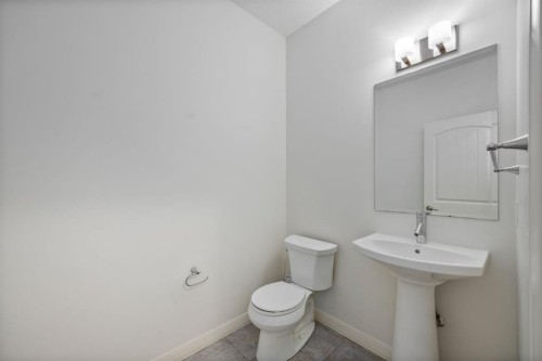 31 Chaparral Valley Way Se, Calgary, AB - Indoor Photo Showing Bathroom
