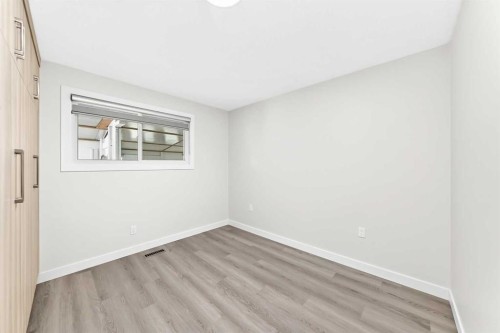 3319 Radcliffe Drive Se, Calgary, AB 