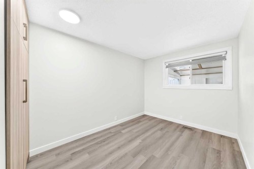 3319 Radcliffe Drive Se, Calgary, AB 
