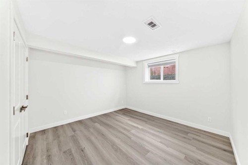 3319 Radcliffe Drive Se, Calgary, AB 