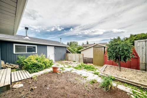 3319 Radcliffe Drive Se, Calgary, AB 