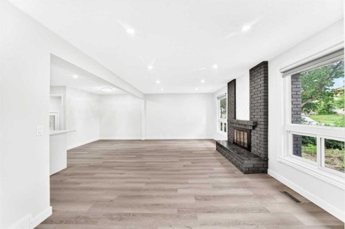 3319 Radcliffe Drive Se, Calgary, AB 