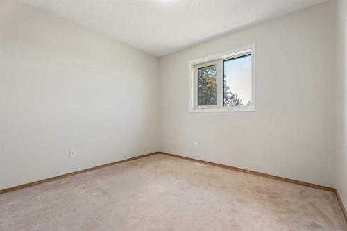 14 Easterbrook Place Se, Airdrie, AB 