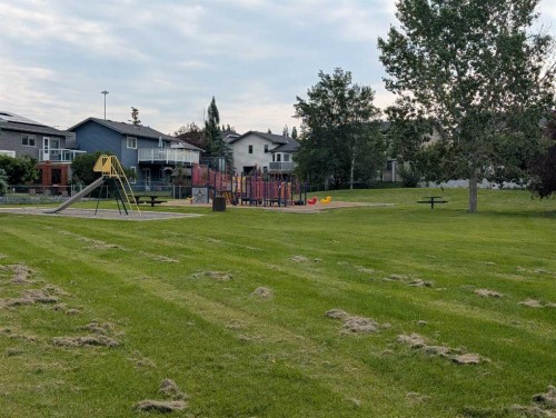 14 Easterbrook Place Se, Airdrie, AB 