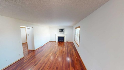 60 Sunmeadows Court Se, Calgary, AB 