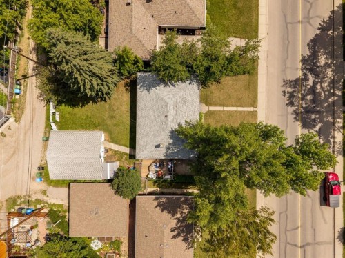 4524 26 Avenue Sw, Calgary, AB 