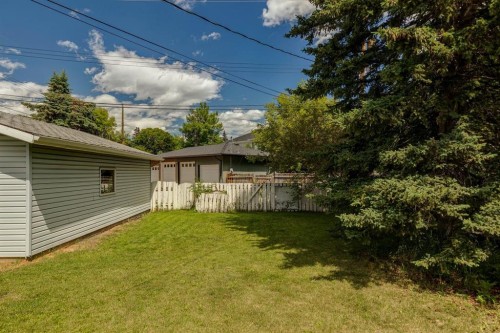 4524 26 Avenue Sw, Calgary, AB 