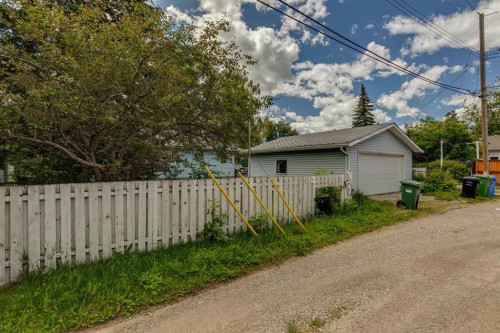 4524 26 Avenue Sw, Calgary, AB 