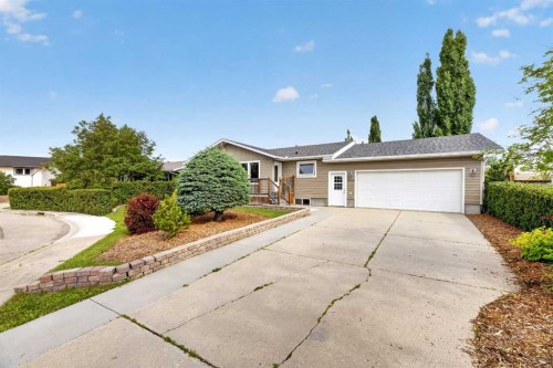 5418 43 Street, Olds, AB - Outdoor