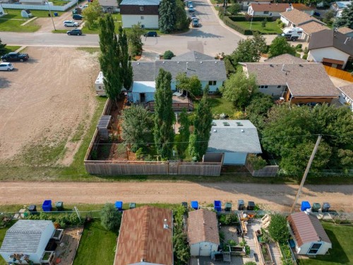 5418 43 Street, Olds, AB - Outdoor