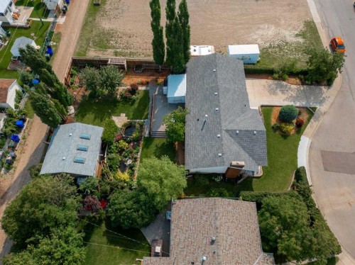 5418 43 Street, Olds, AB - Outdoor