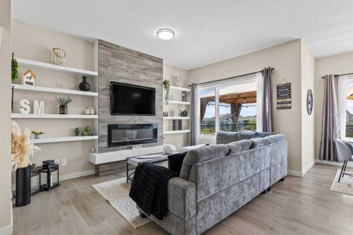 210 Knight Avenue, Crossfield, AB 