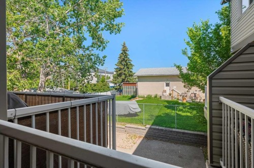 168 153 Avenue Se, Calgary, AB - Outdoor