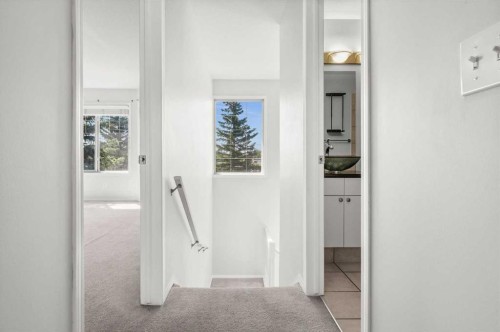 168 153 Avenue Se, Calgary, AB - Indoor Photo Showing Other Room