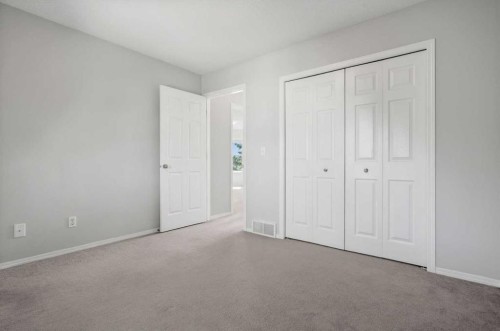 168 153 Avenue Se, Calgary, AB - Indoor Photo Showing Other Room