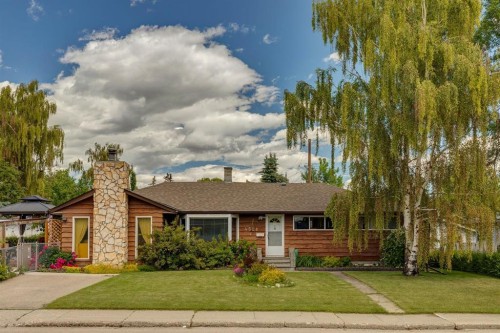 4528 26 Avenue Sw, Calgary, AB 