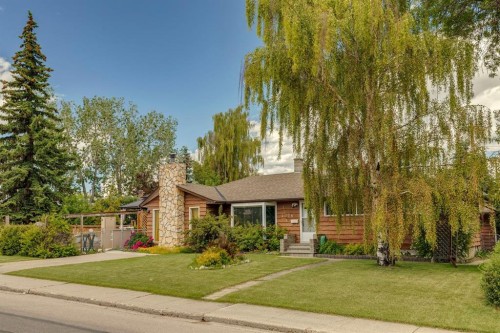 4528 26 Avenue Sw, Calgary, AB 