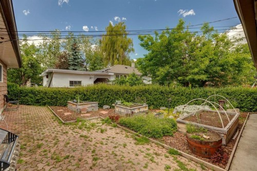 4528 26 Avenue Sw, Calgary, AB 