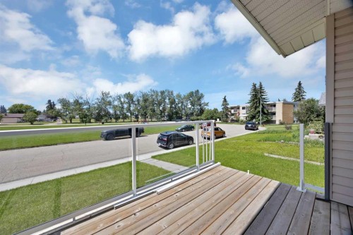 4 Richards Crescent, Olds, AB - Outdoor