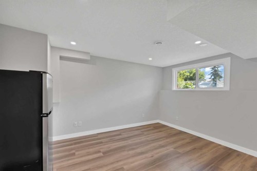 4 Richards Crescent, Olds, AB - Indoor Photo Showing Other Room