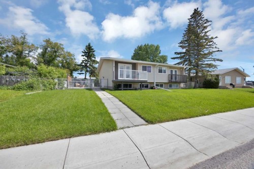 4 Richards Crescent, Olds, AB - Outdoor