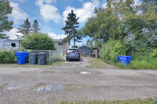 4 Richards Crescent, Olds, AB - Outdoor
