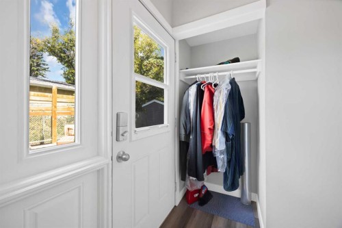 4 Richards Crescent, Olds, AB - Indoor