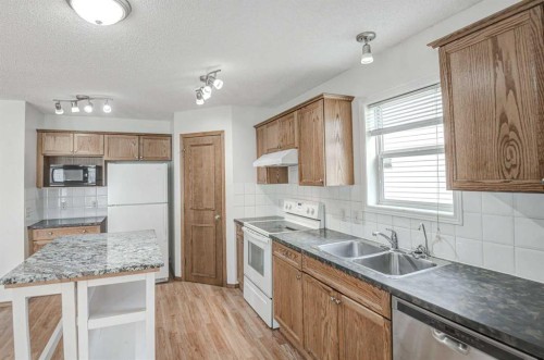 23 Prestwick Cove Se, Calgary, AB 