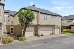 301-405 32 Avenue NW Calgary, AB T2K 0Z5