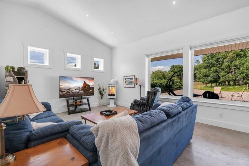 304 Main Street, Diamond Valley, AB 