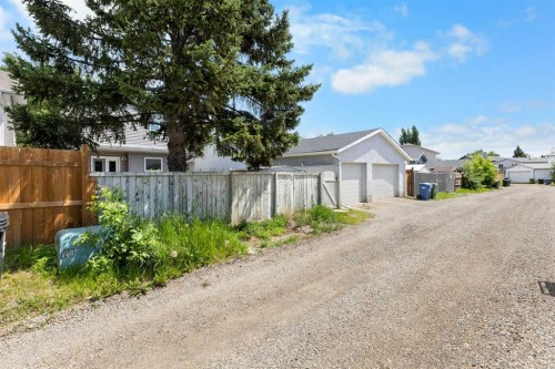 95 Riverbrook Road Se, Calgary, AB 