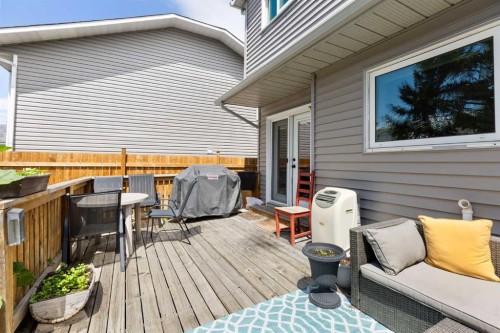 95 Riverbrook Road Se, Calgary, AB 
