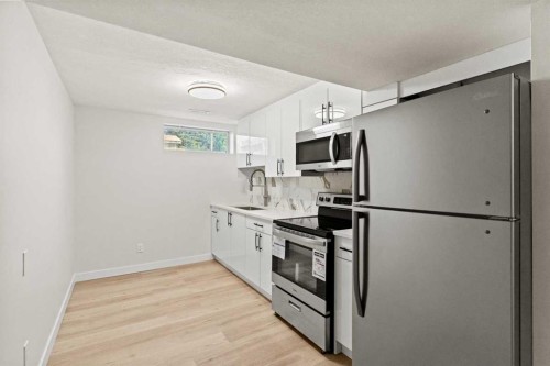 3116 39 Street Se, Calgary, AB 
