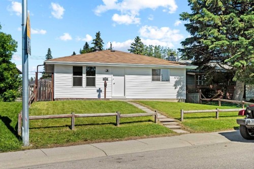 3116 39 Street Se, Calgary, AB 