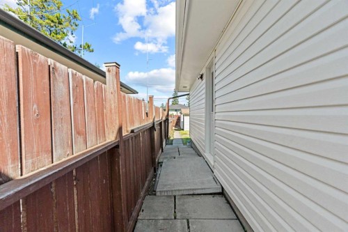 3116 39 Street Se, Calgary, AB 