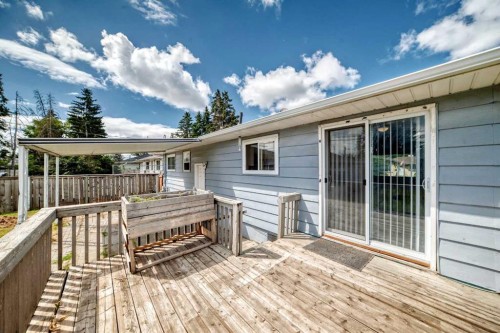 2016 46 Street Se, Calgary, AB - Outdoor With Deck Patio Veranda