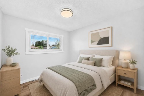 2016 46 Street Se, Calgary, AB - Indoor Photo Showing Bedroom
