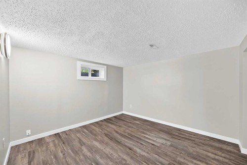 2016 46 Street Se, Calgary, AB - Indoor Photo Showing Other Room