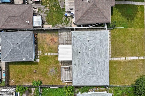 2016 46 Street Se, Calgary, AB - Outdoor