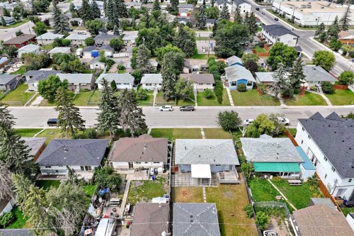 2016 46 Street Se, Calgary, AB - Outdoor With View