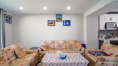 164 Castlegreen Close Ne, Calgary, AB 