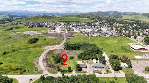 308 Main Street, Diamond Valley, AB 