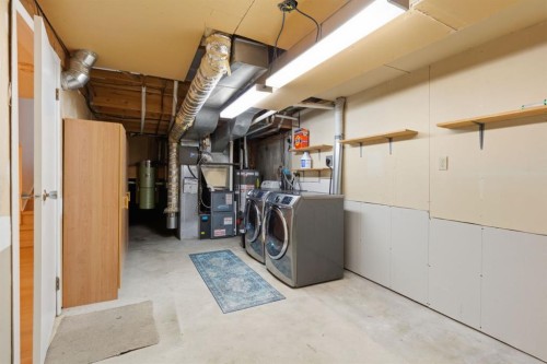 680 Deer Park Way Se, Calgary, AB 