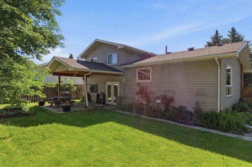 680 Deer Park Way Se, Calgary, AB 