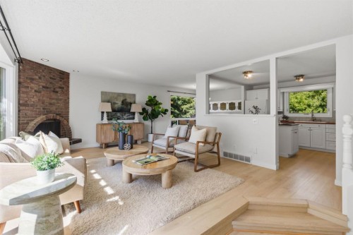 680 Deer Park Way Se, Calgary, AB 